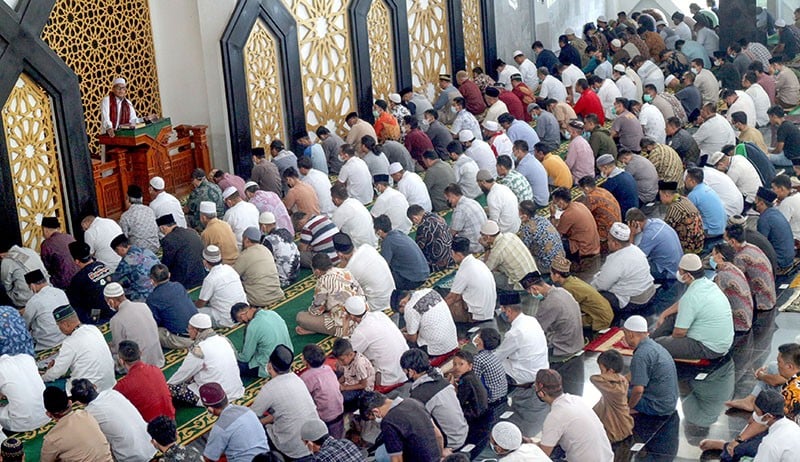 KEUTAMAAN HARI JUM’AT DAN SUNNAH- SUNNAHNYA