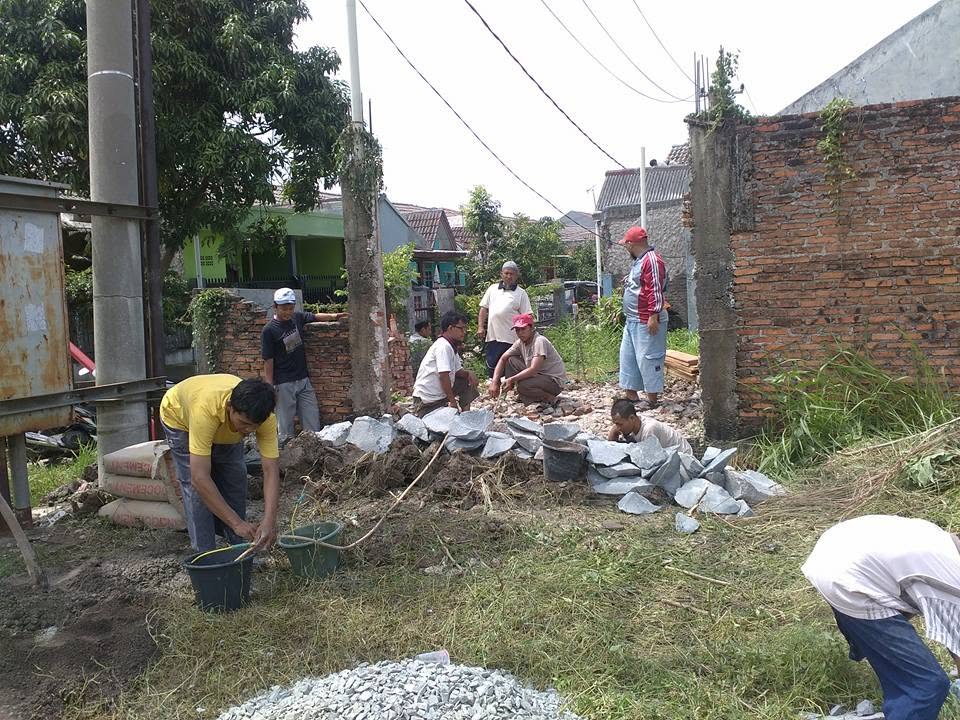 Proses Pembangunan Gedung 13